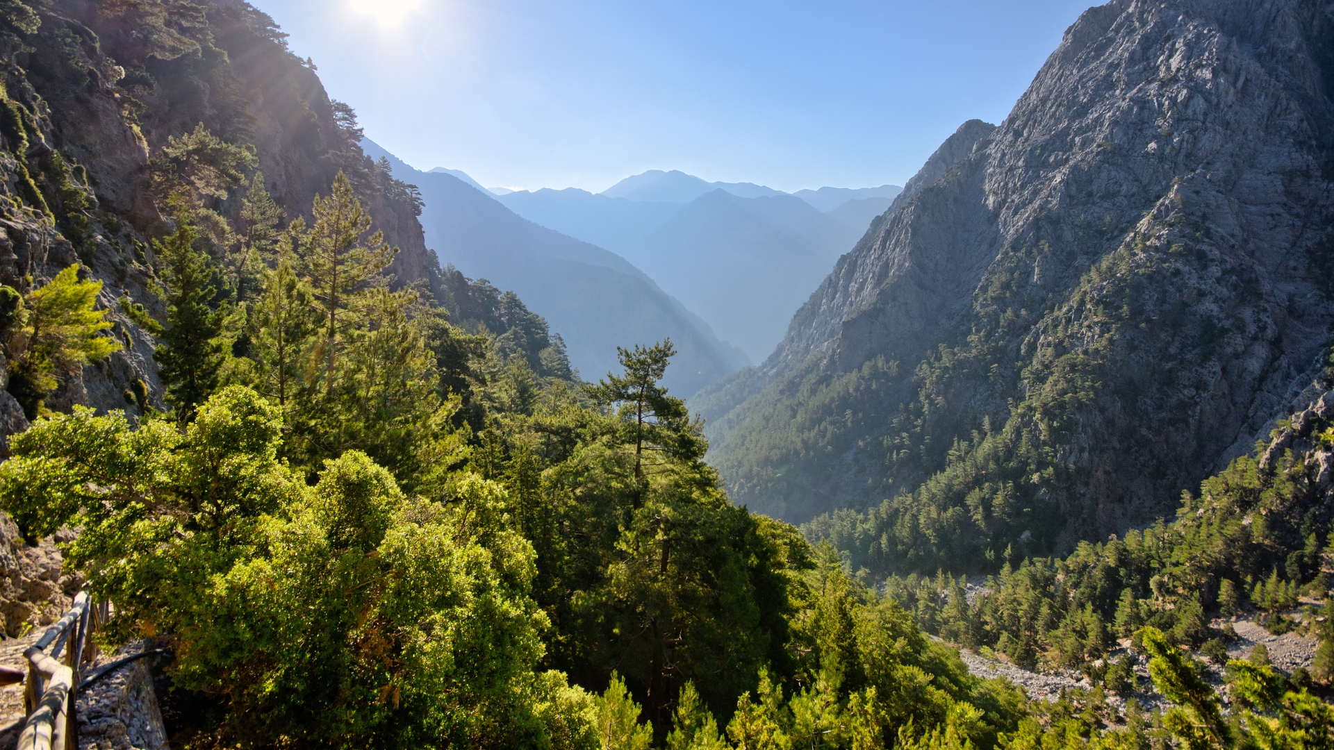 Samaria Gorge, Crete - best time to visit it